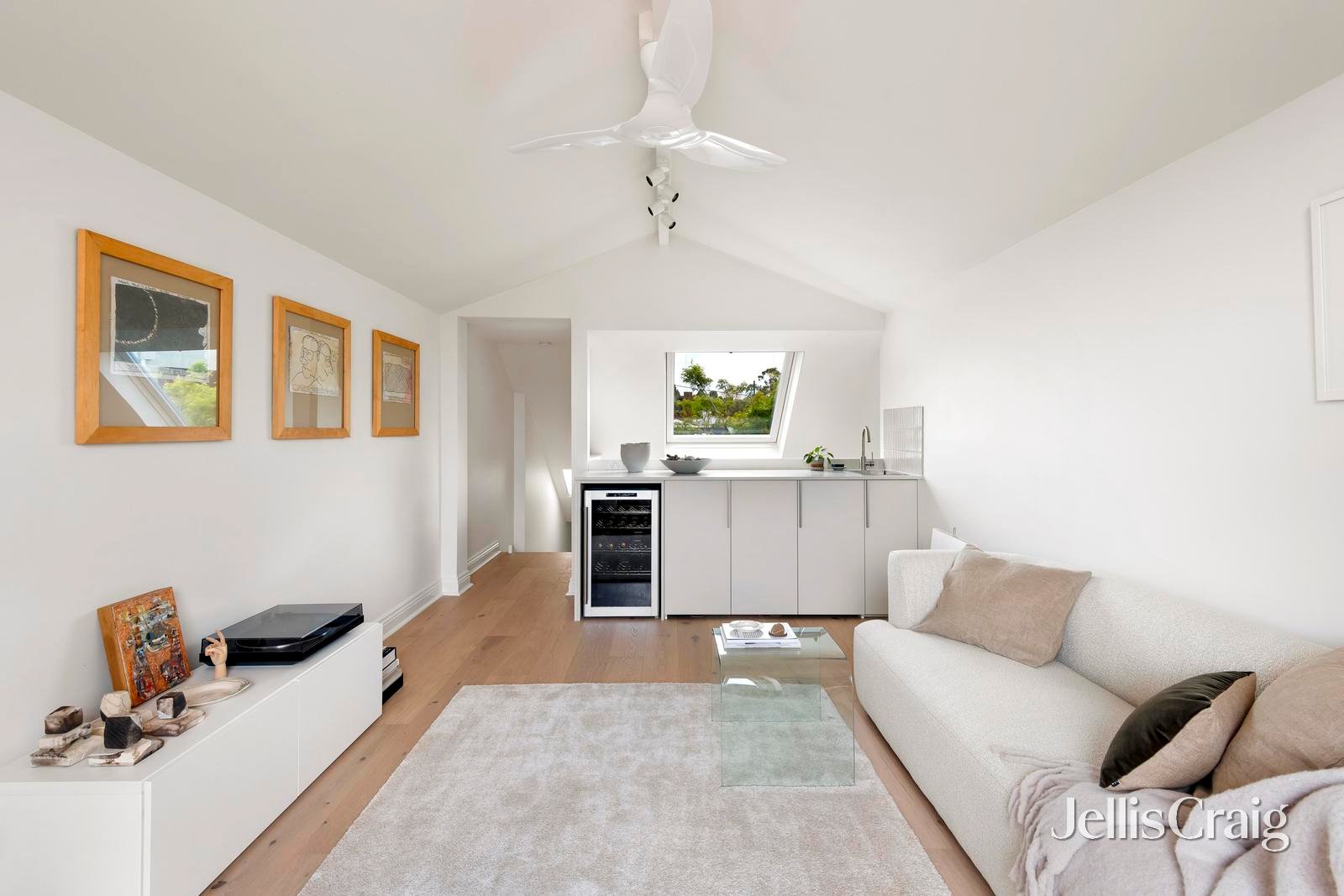 679 Drummond Street, Carlton North image 10