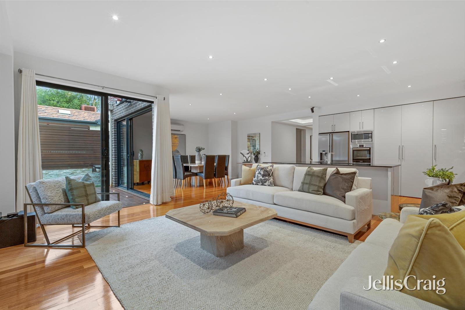 67A Beverley Street, Doncaster&nbsp;East image 3