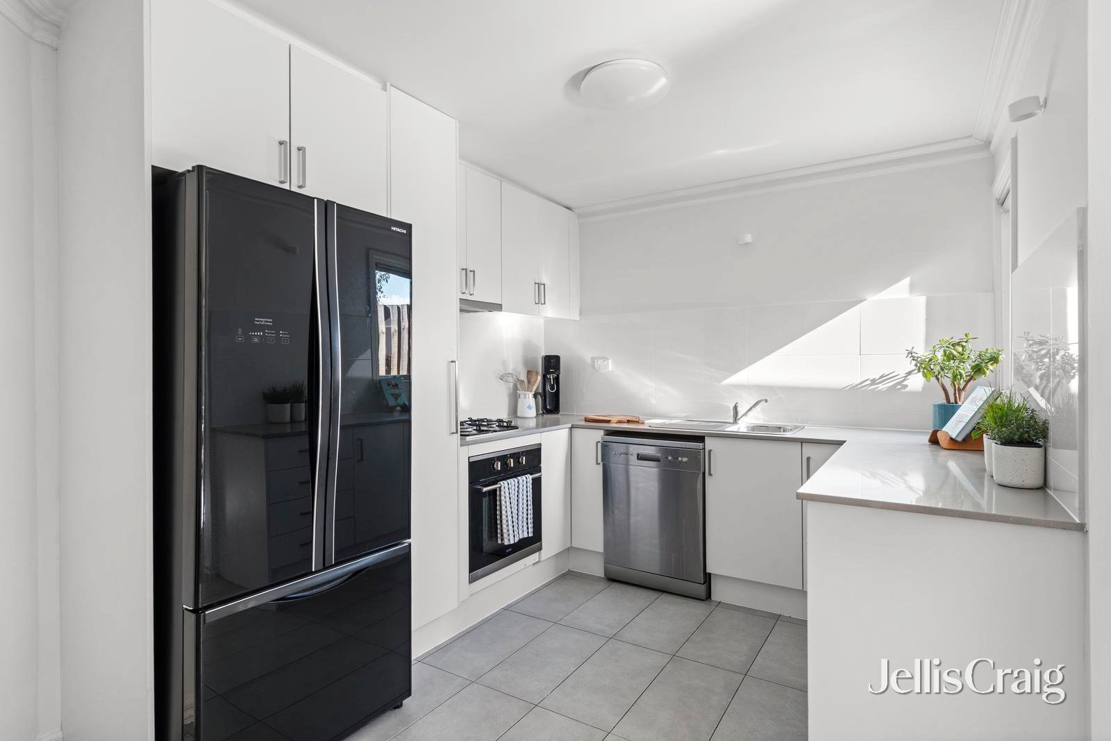 67A Davies Street, Brunswick image 6