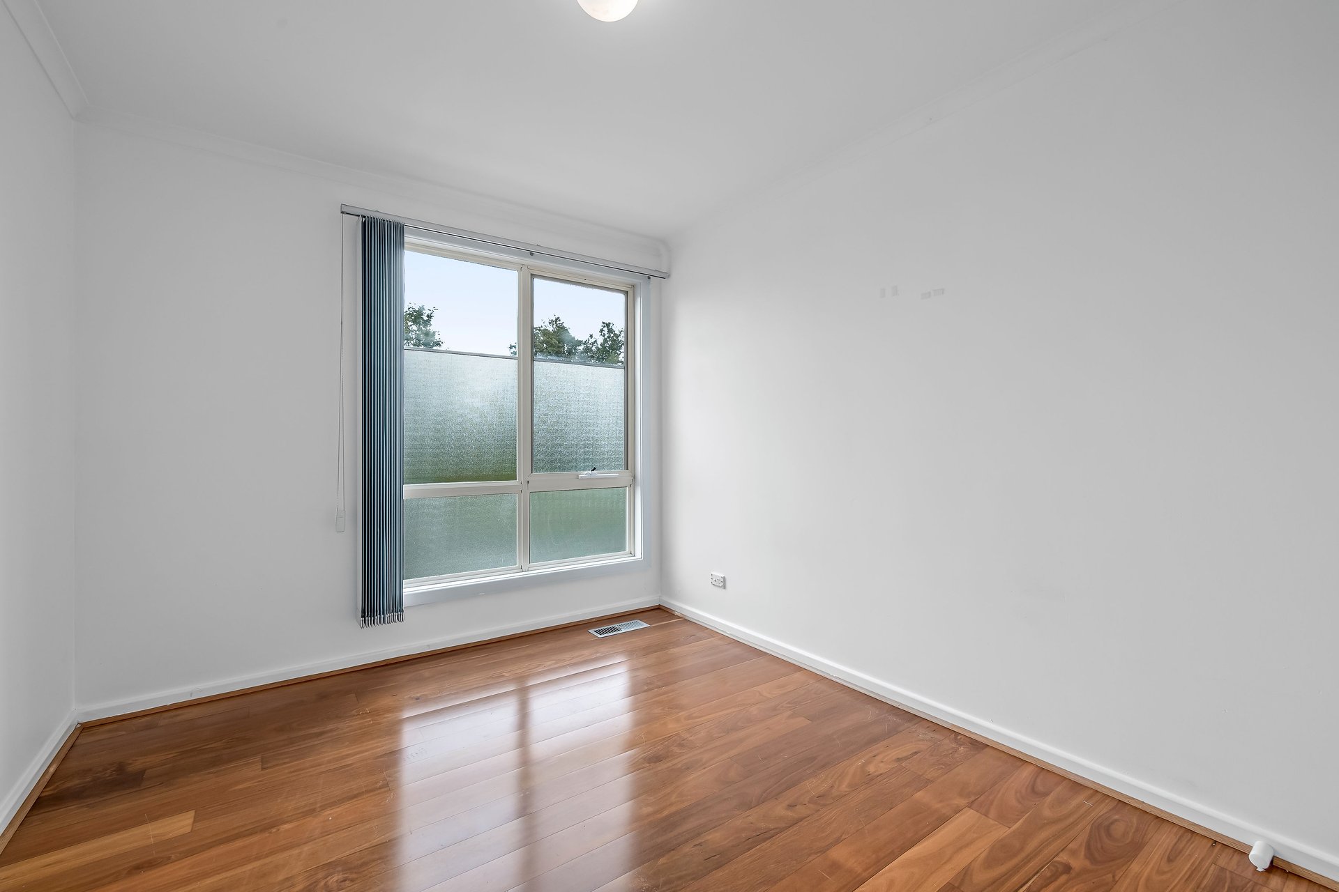 Property Gallery Thumbnail 7