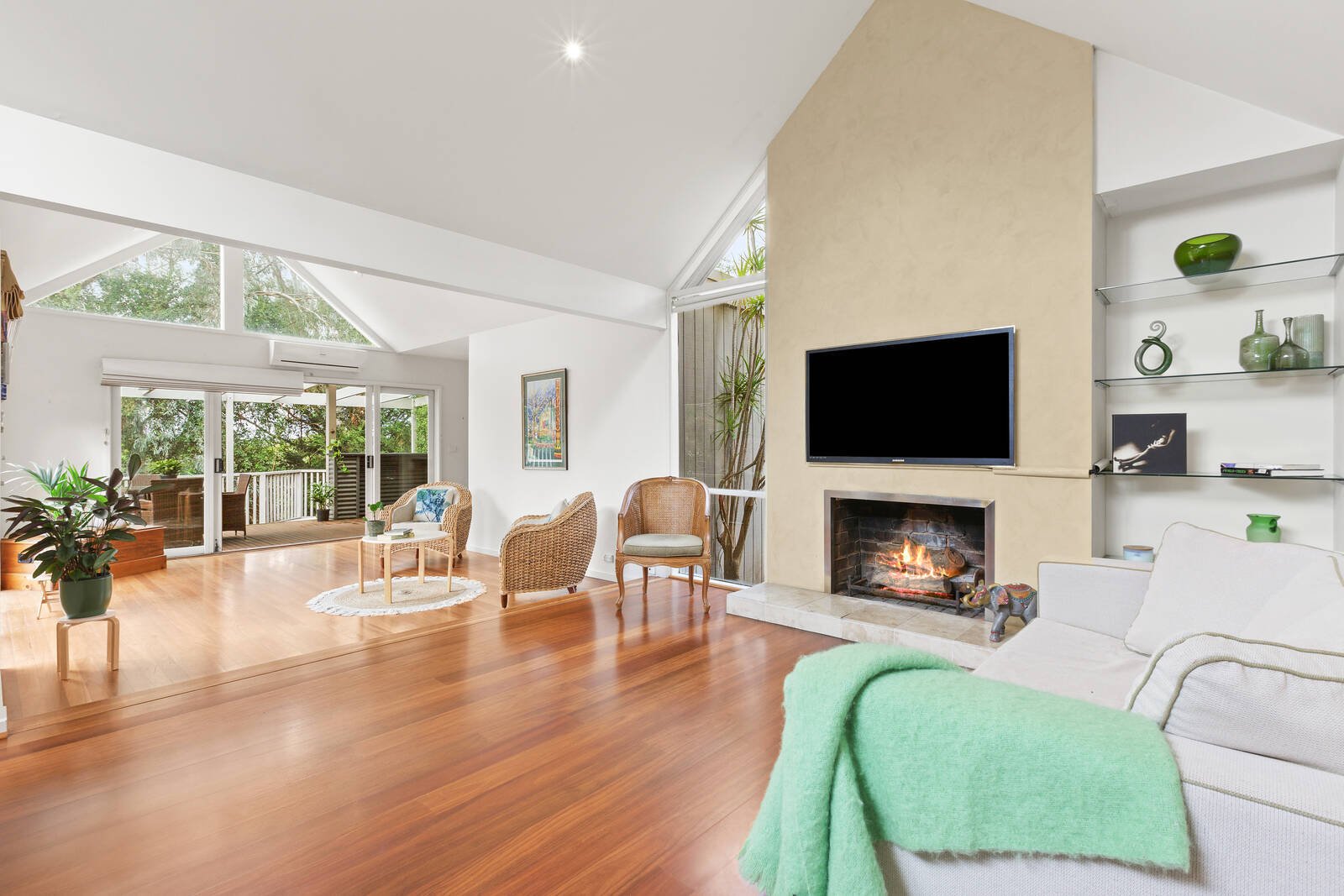 Property Gallery Thumbnail 2