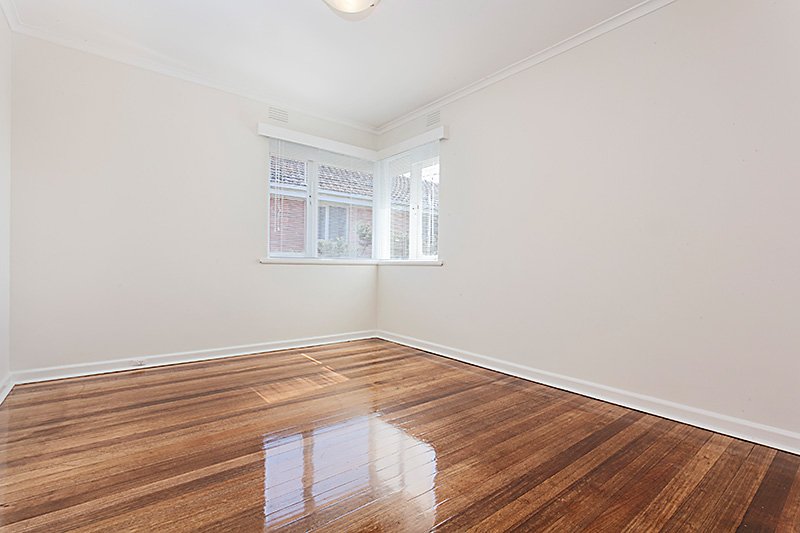 6 / 8 Celeste Court ST KILDA EAST