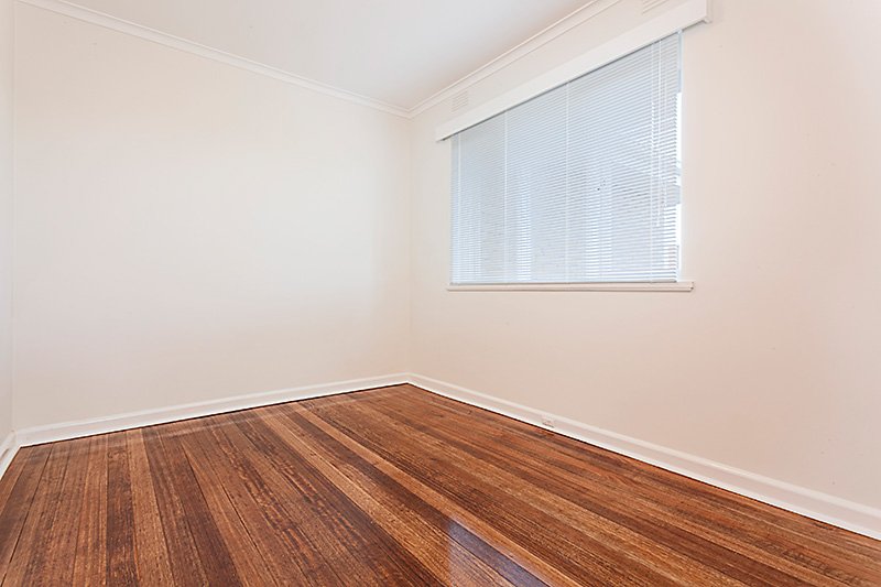 6 / 8 Celeste Court ST KILDA EAST