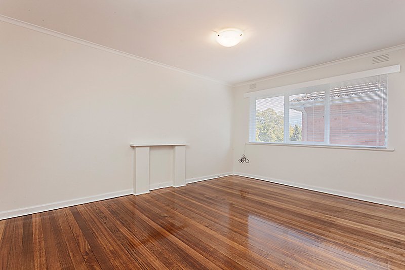 6 / 8 Celeste Court ST KILDA EAST