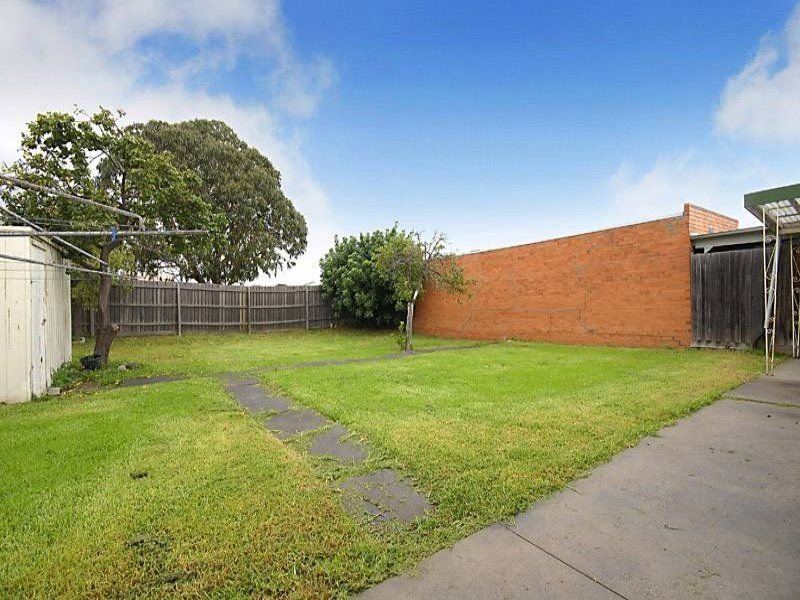 68 Cooper Avenue, Altona North image 6