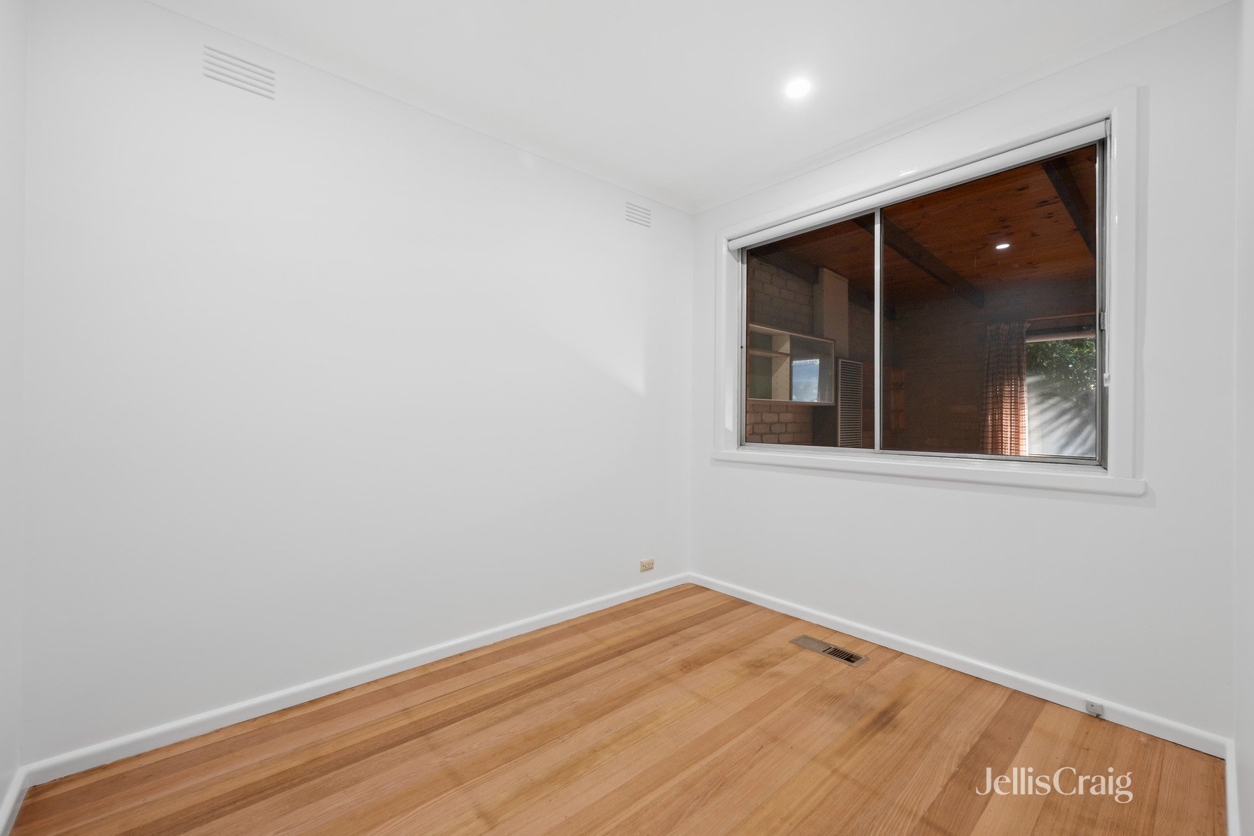 68 Dumbarton Street, Reservoir image 7
