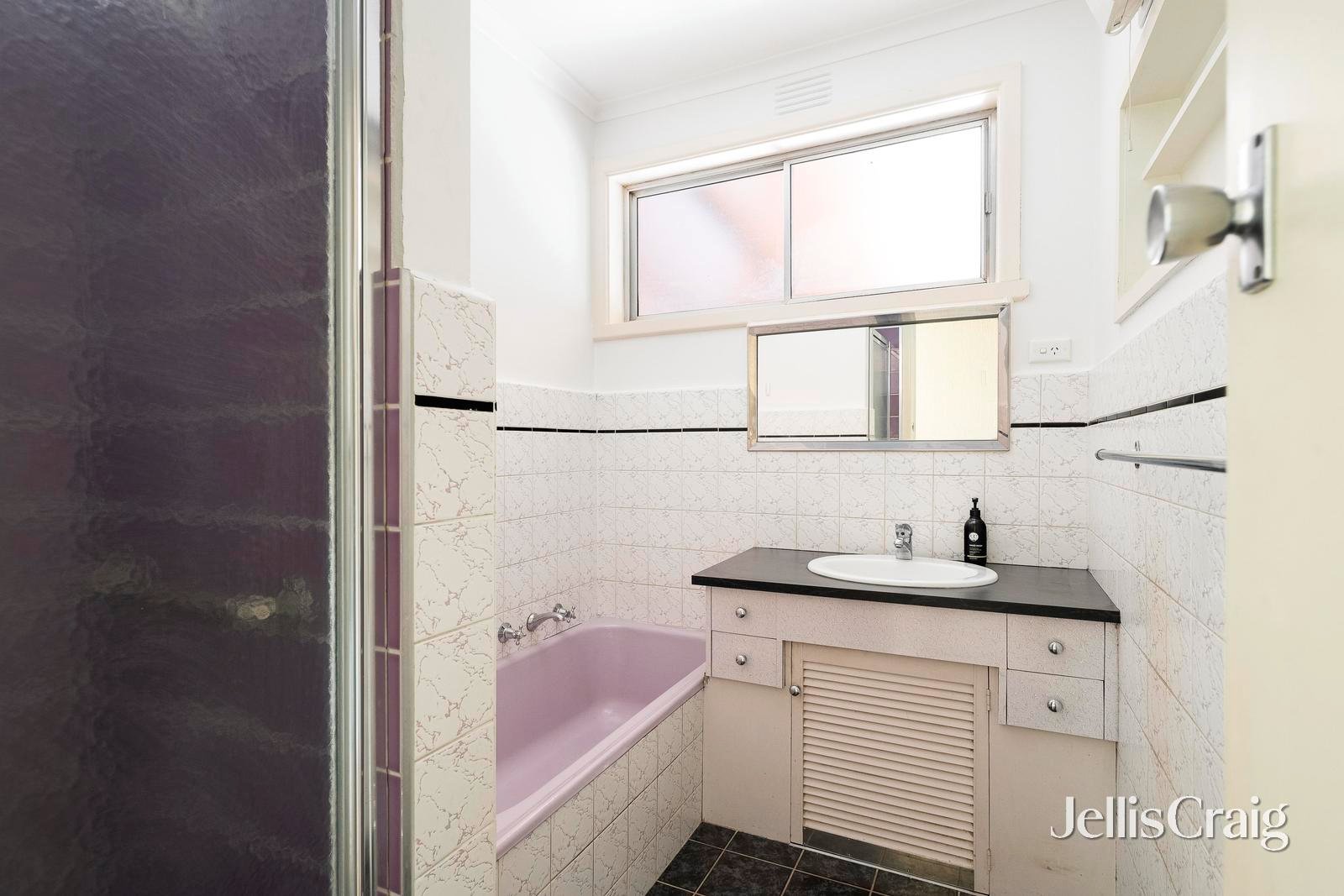 68 Dumbarton Street, Reservoir image 6