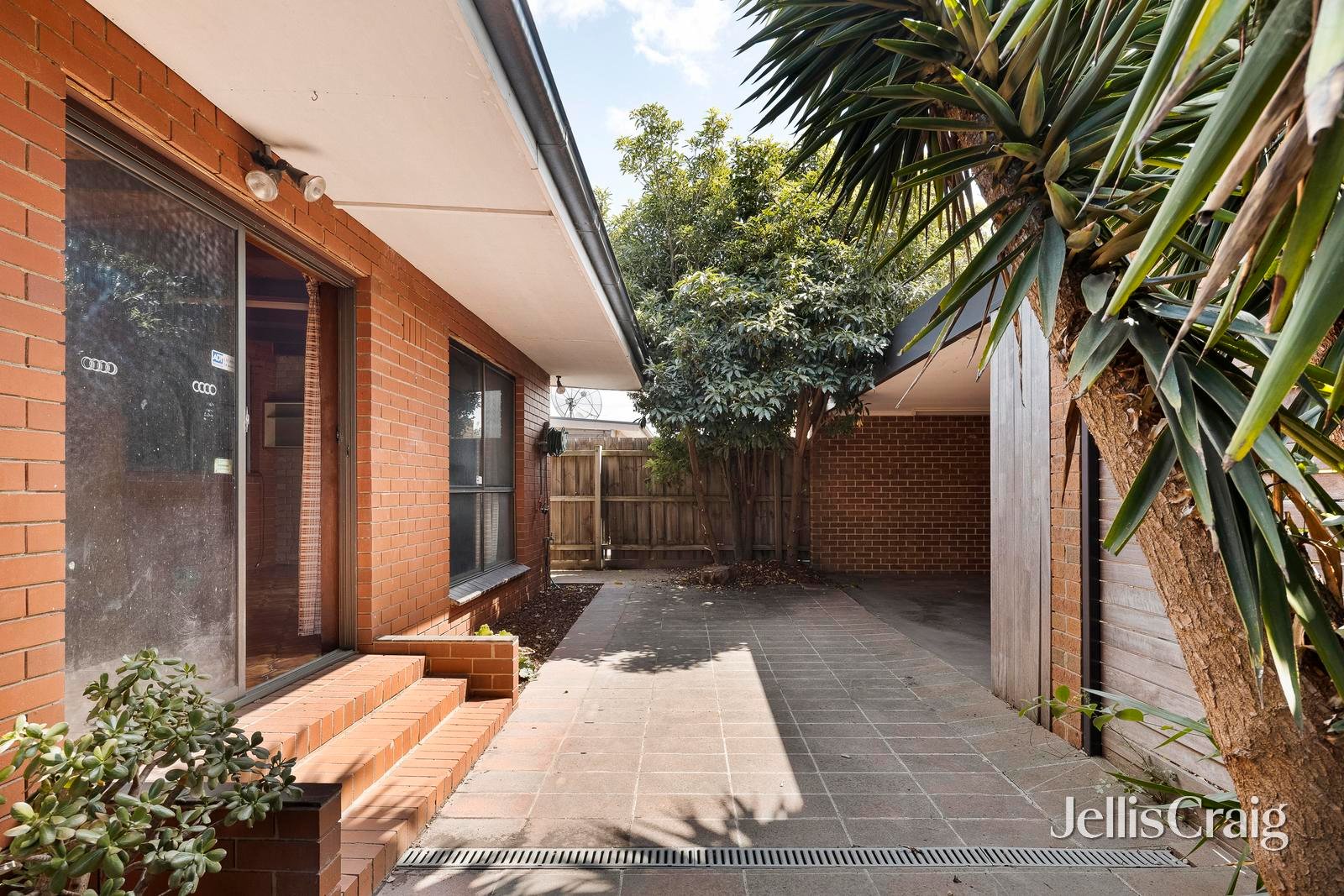 68 Dumbarton Street, Reservoir image 10