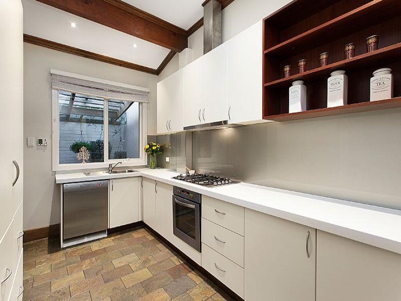 68 Essex Road, Surrey Hills image 5
