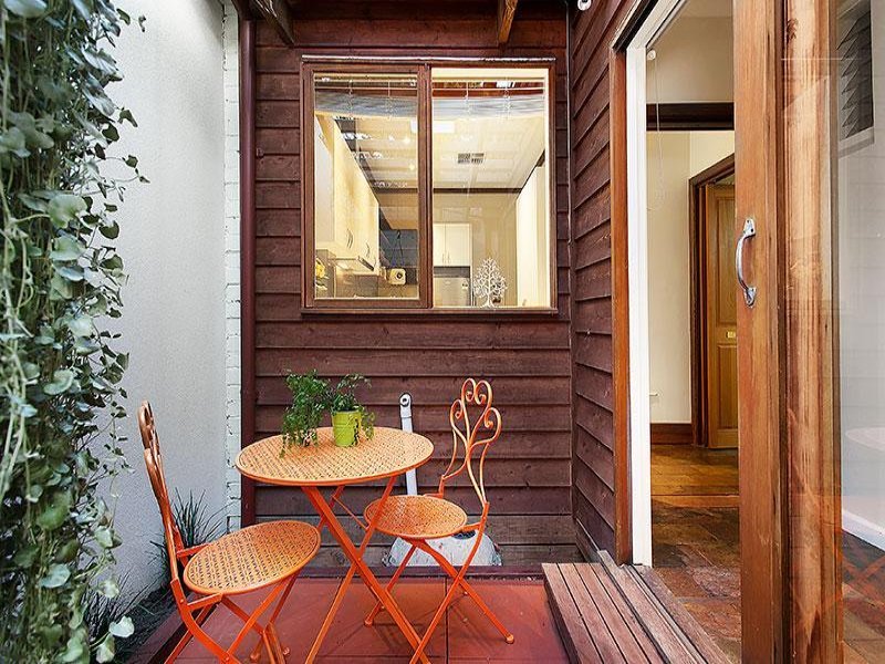 68 Essex Road, Surrey Hills image 9