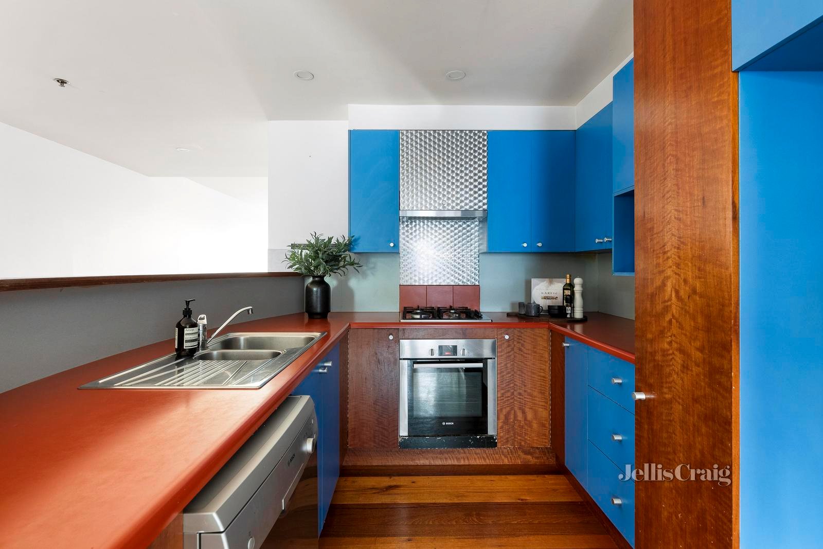 6/8 Falshaws Lane, North Melbourne image 8