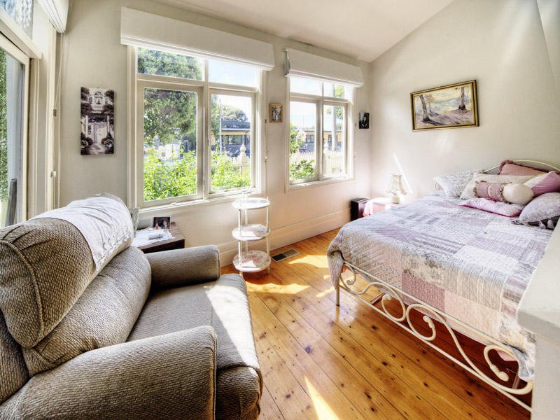 68 Glenhuntly Road, Elwood image 3