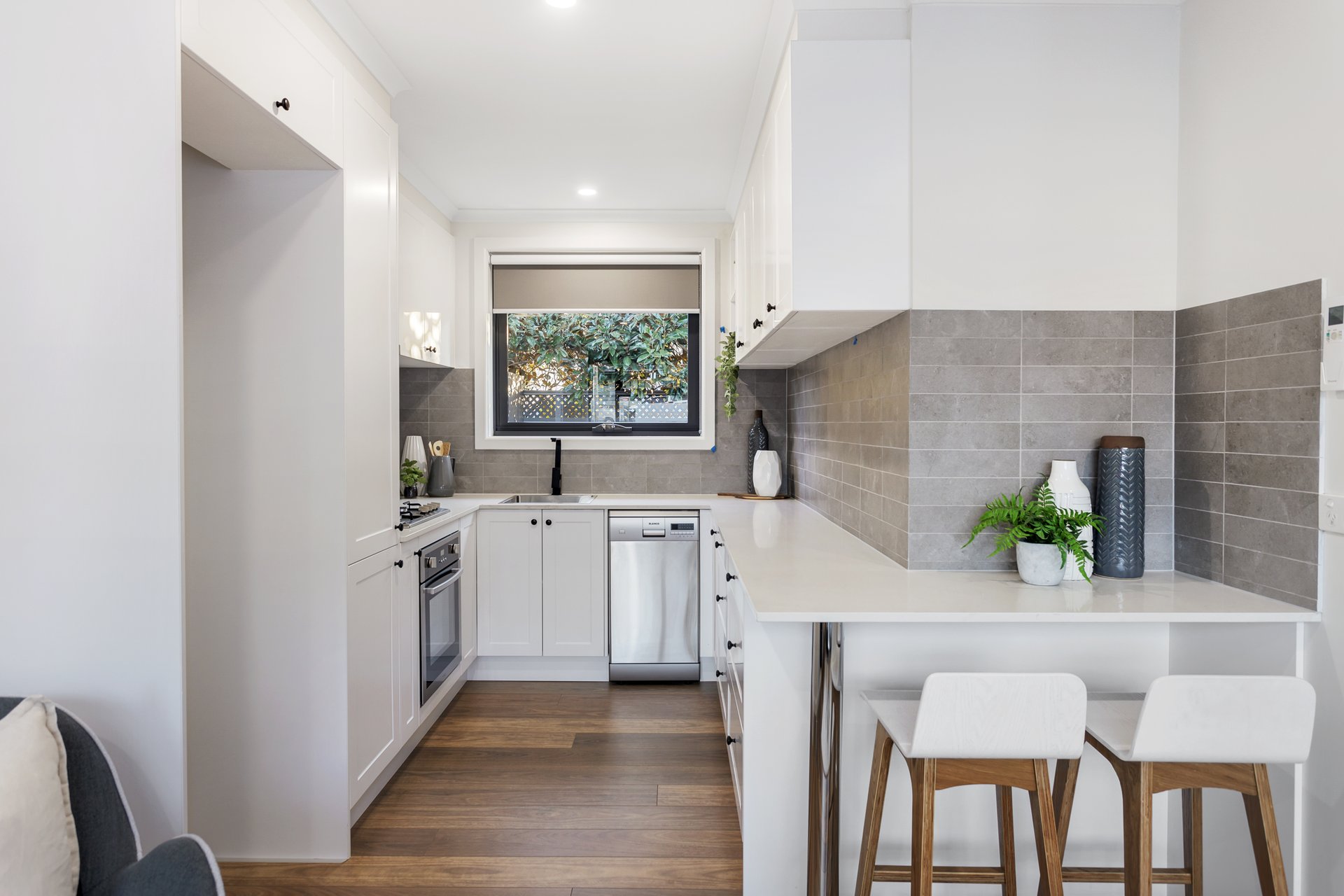 6/8 Grigg Avenue, Vermont image 2