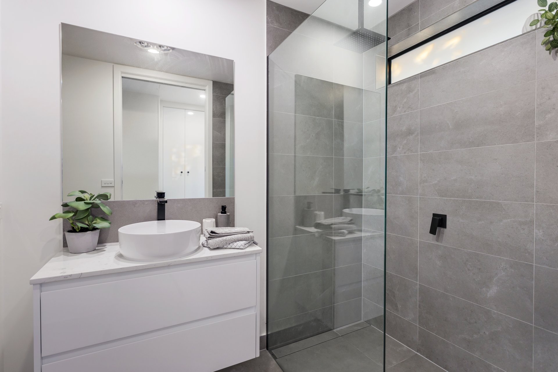 6/8 Grigg Avenue, Vermont image 3