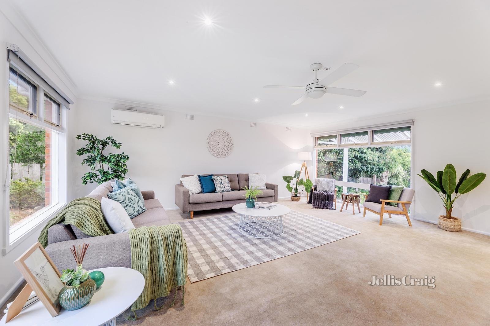 68 Ian Grove, Mount Waverley image 3