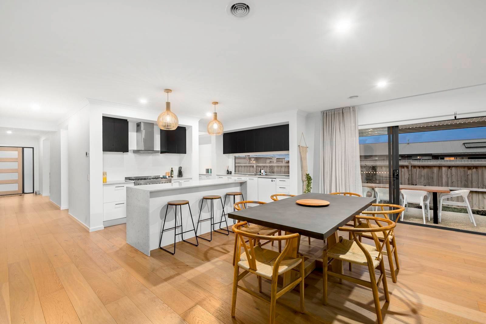 Property Gallery - Main Image