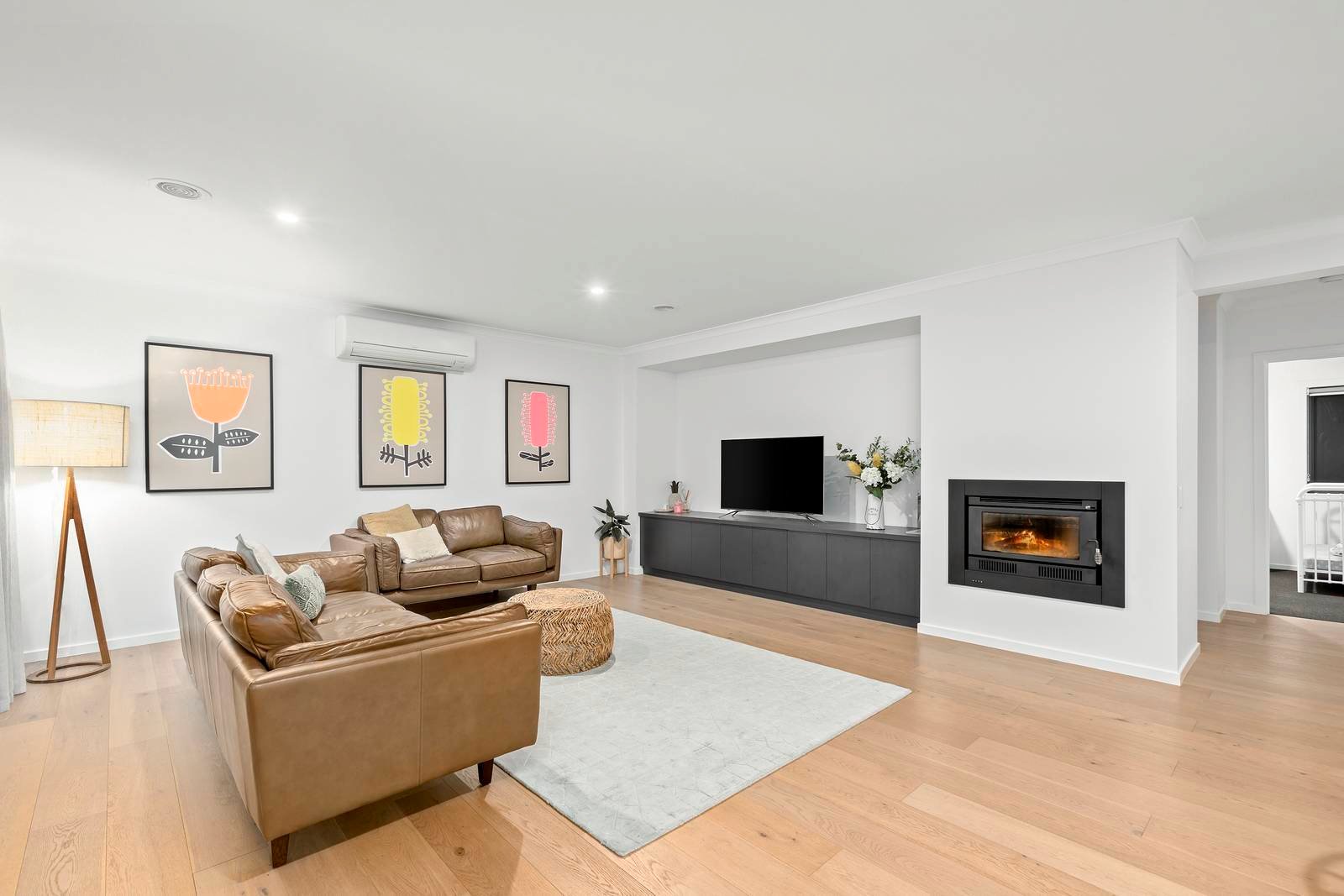 Property Gallery Thumbnail 3