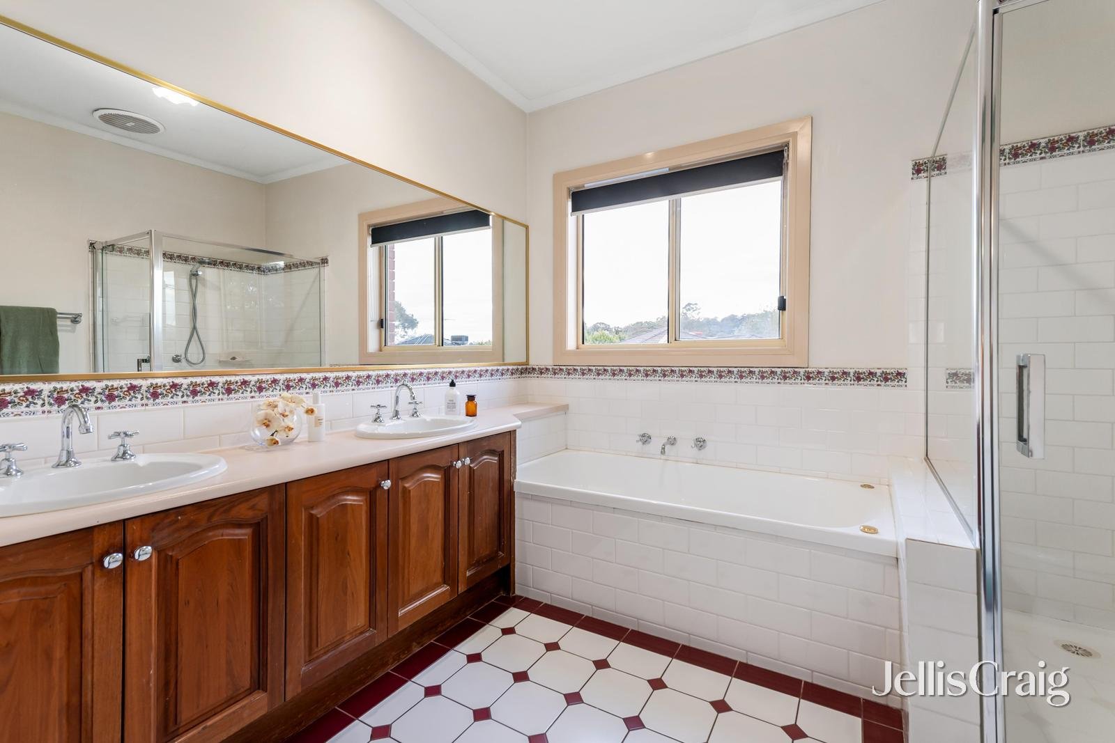 68 Little John Road, Warranwood image 13