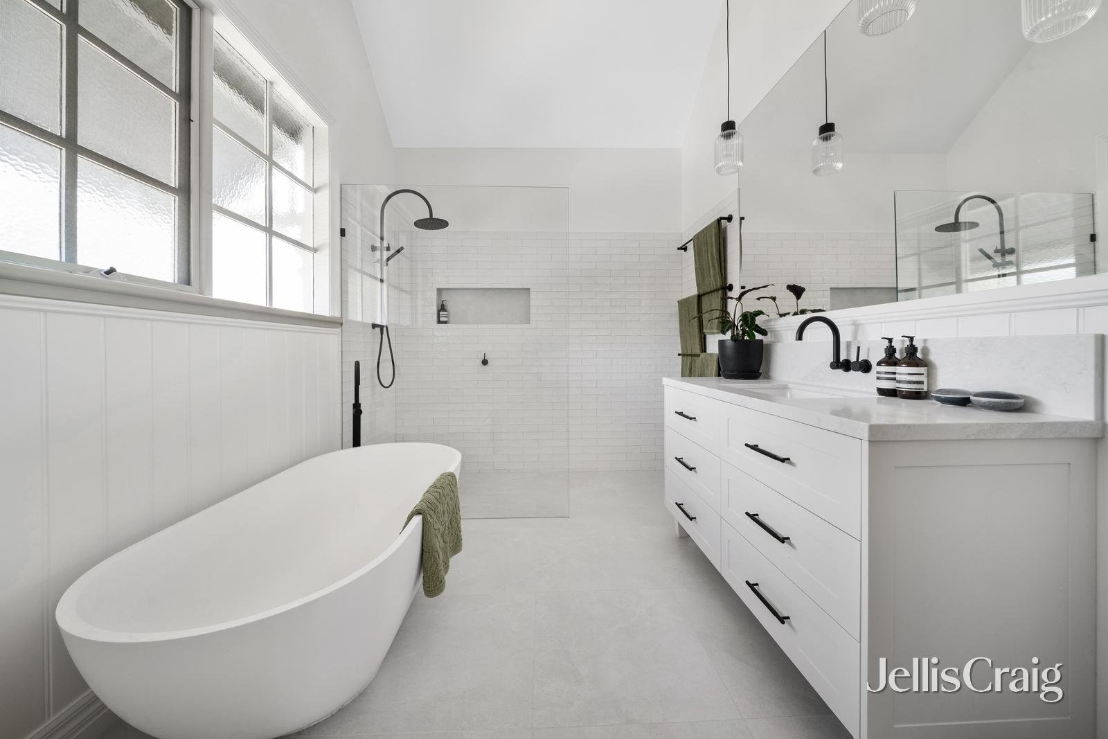 68 Livingstone Road, Eltham image 17