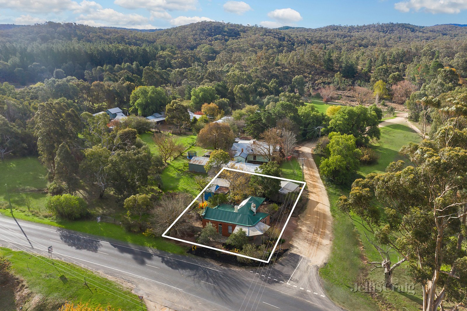 68 Main Road, Chewton image 13