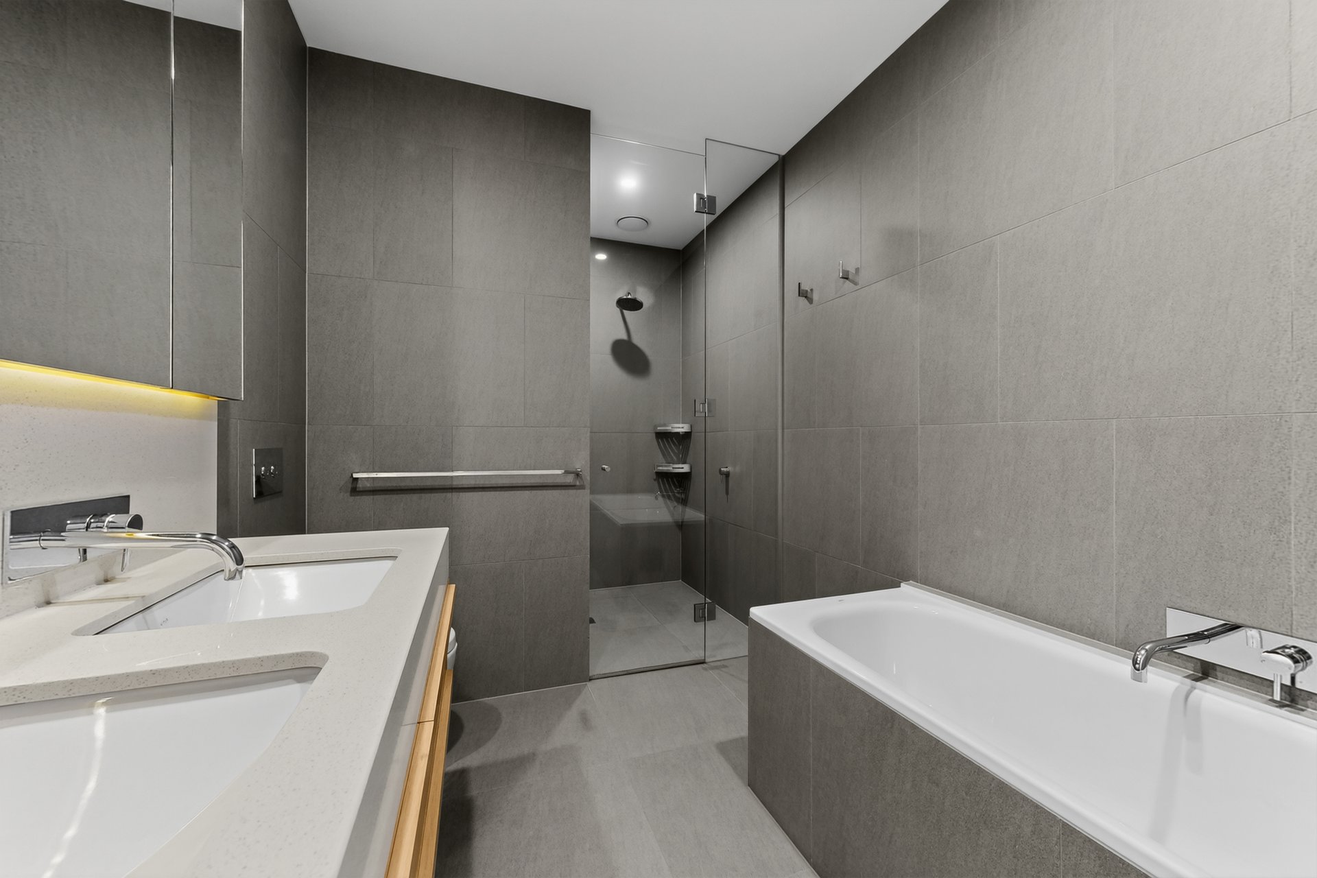 6/8 Manningtree Road, Hawthorn image 10