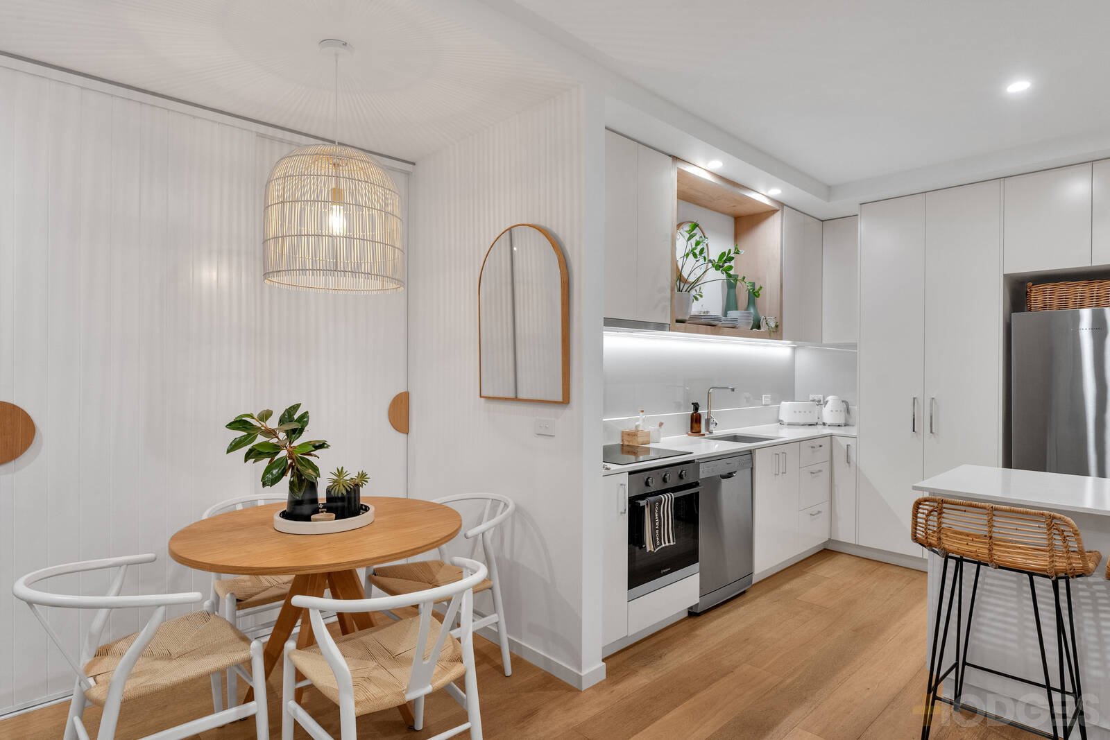6 / 8 Maury Road Chelsea