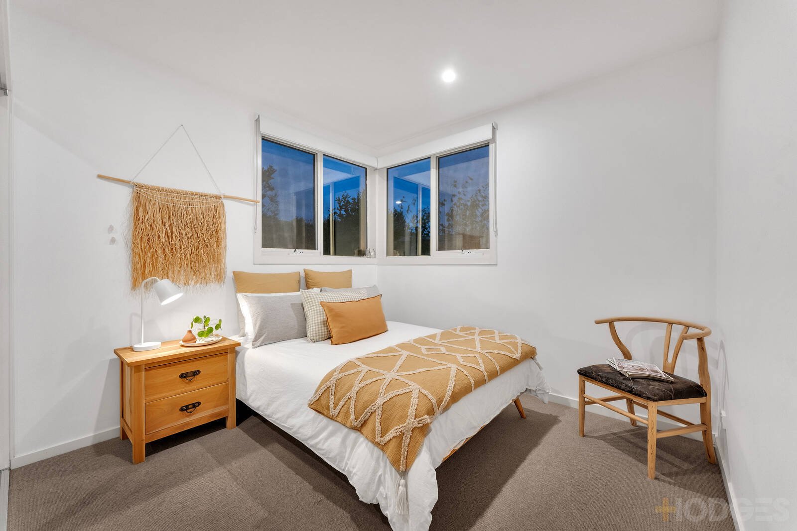 6 / 8 Maury Road Chelsea