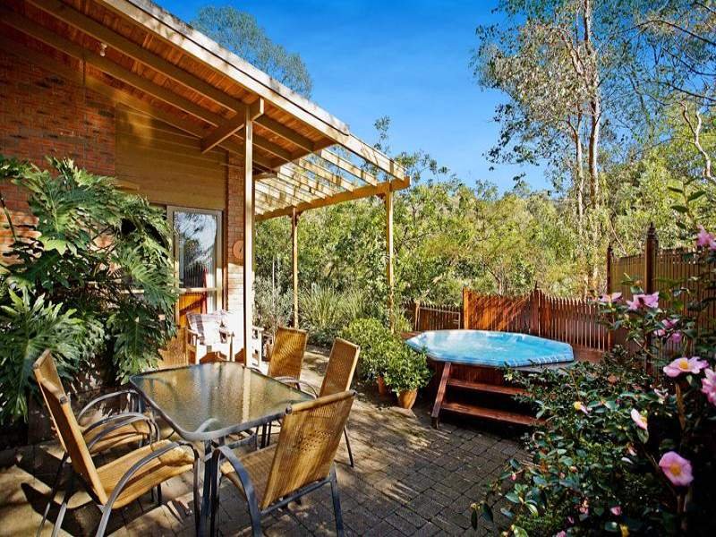 68 Melbourne Hill Road, Warrandyte image 3