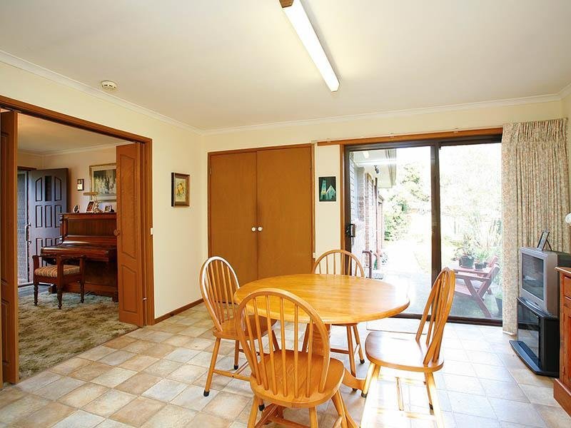 68 Mullum Mullum Road, Ringwood image 4