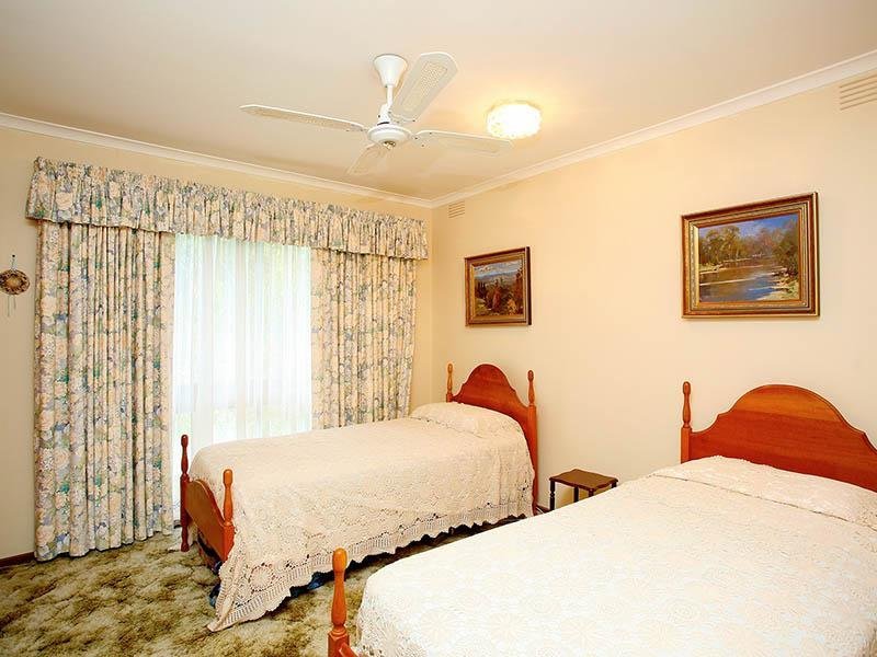 68 Mullum Mullum Road, Ringwood image 5