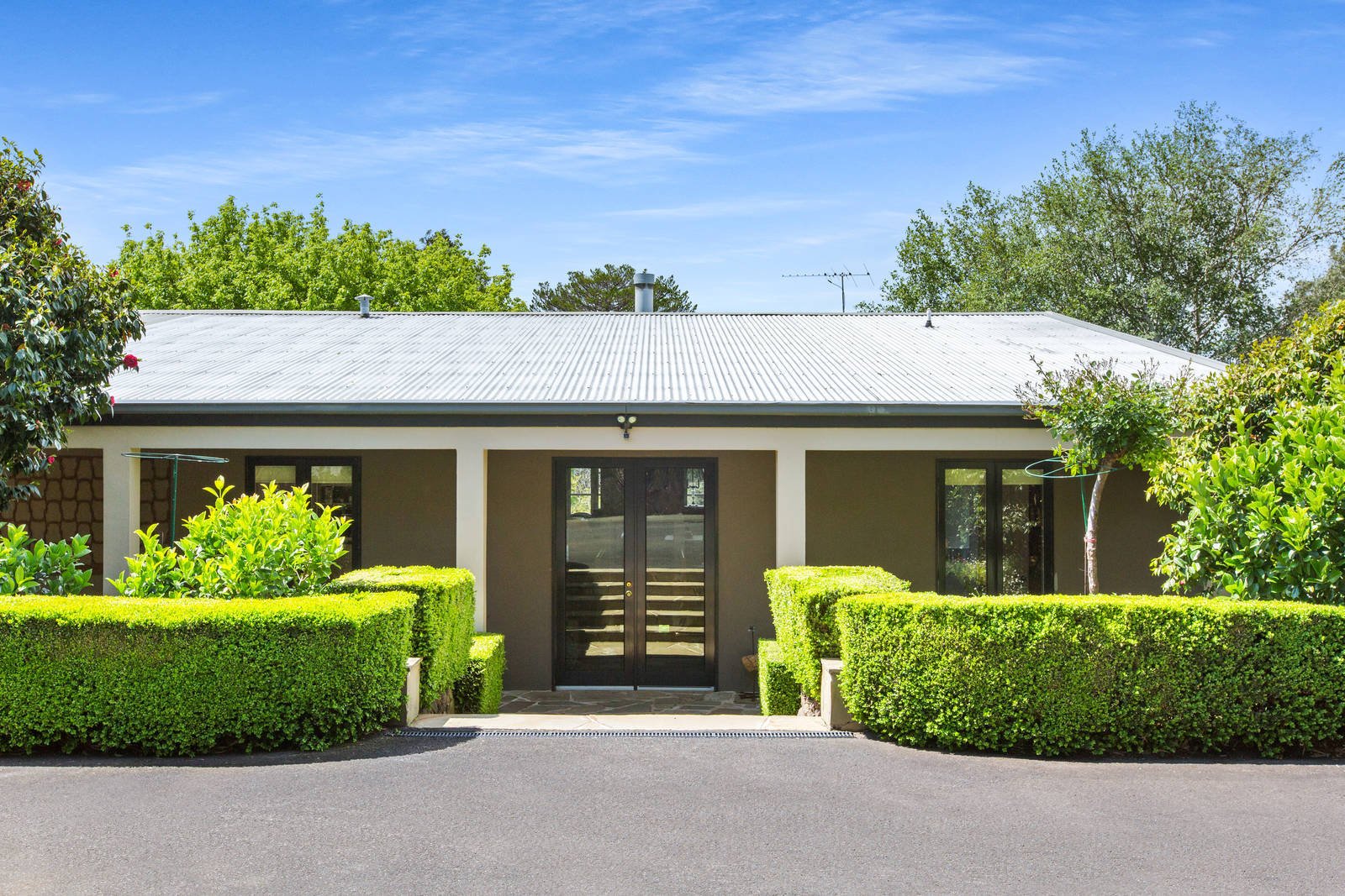 Property Gallery Thumbnail 7