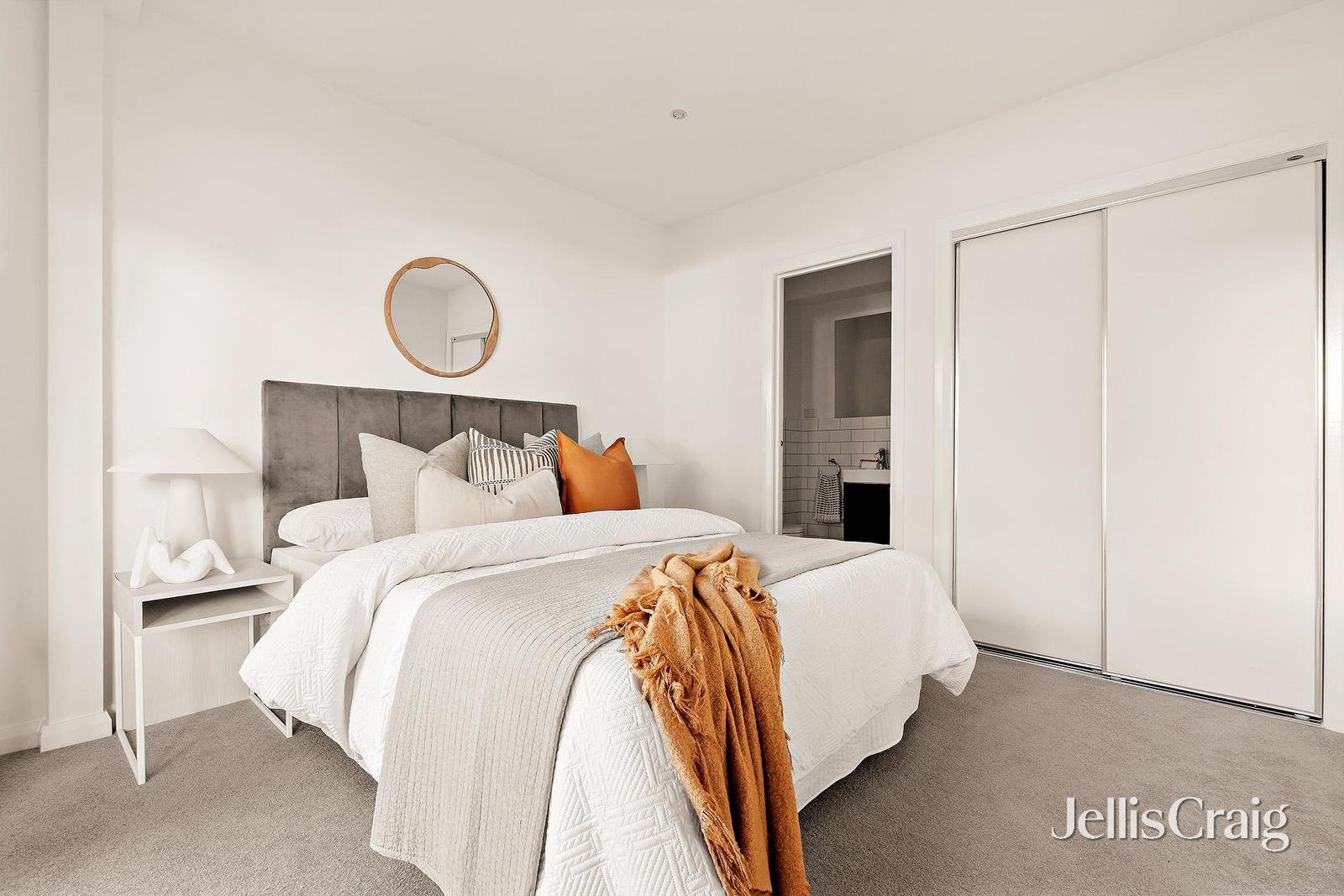 68 Parsons Street, Kensington image 8