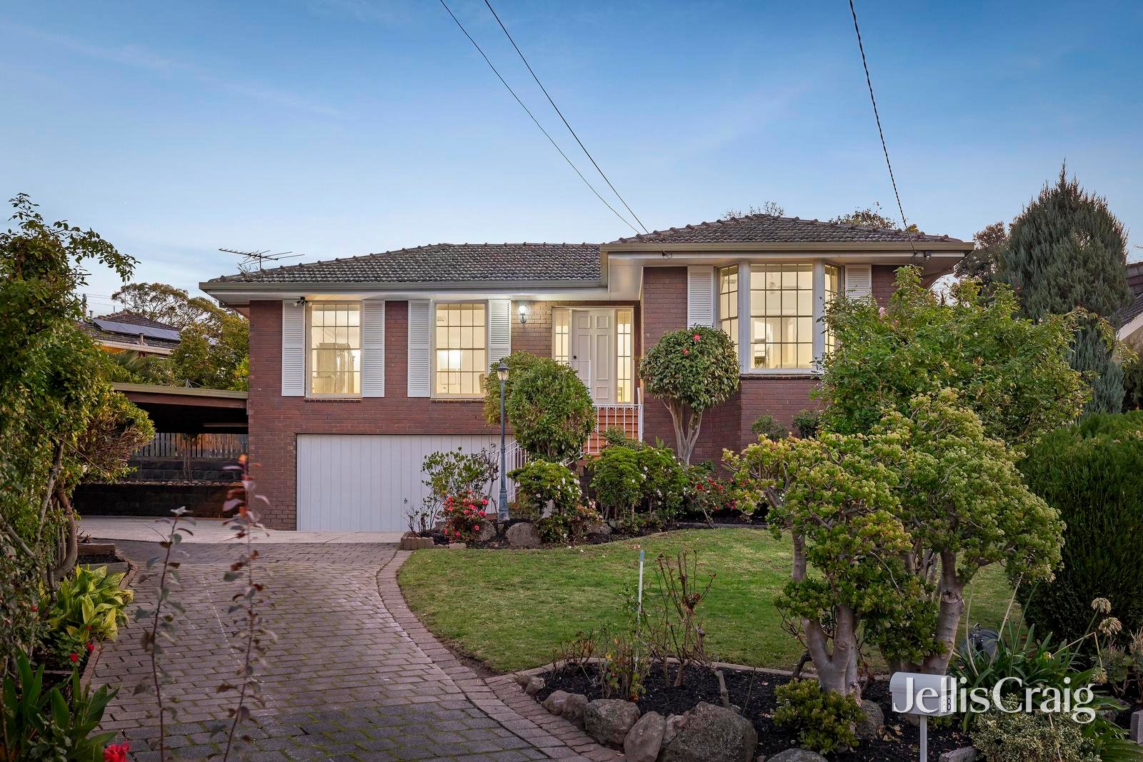 68 Roseland Grove, Doncaster image 1