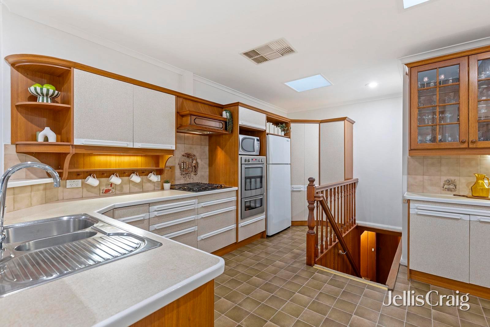 68 Roseland Grove, Doncaster image 6