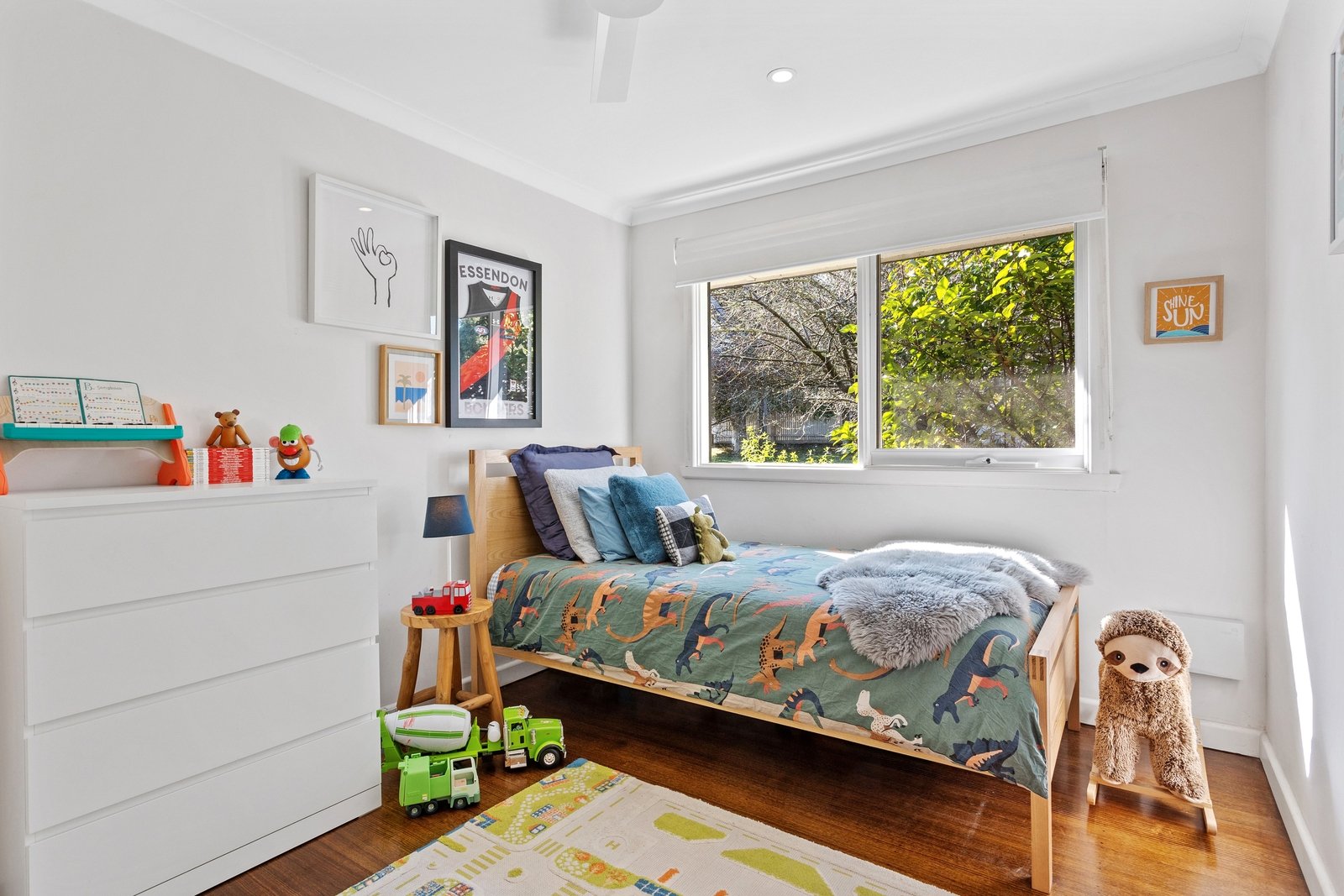 Property Gallery Thumbnail 9