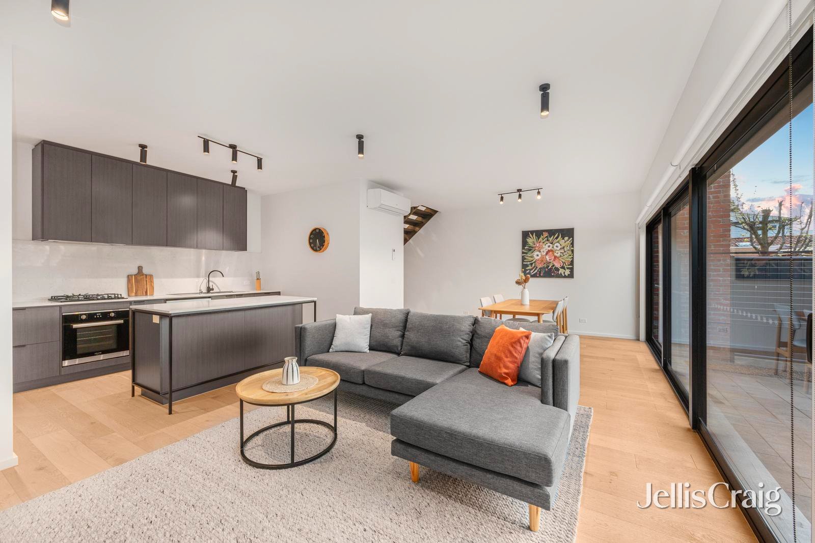 6/811A Doveton Street North, Soldiers&nbsp;Hill image 17