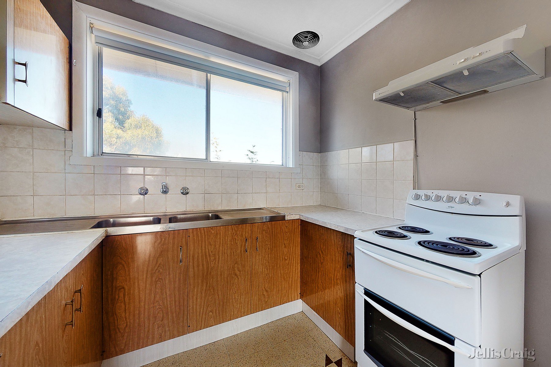 6/83 Maribyrnong Road, Ascot Vale image 3