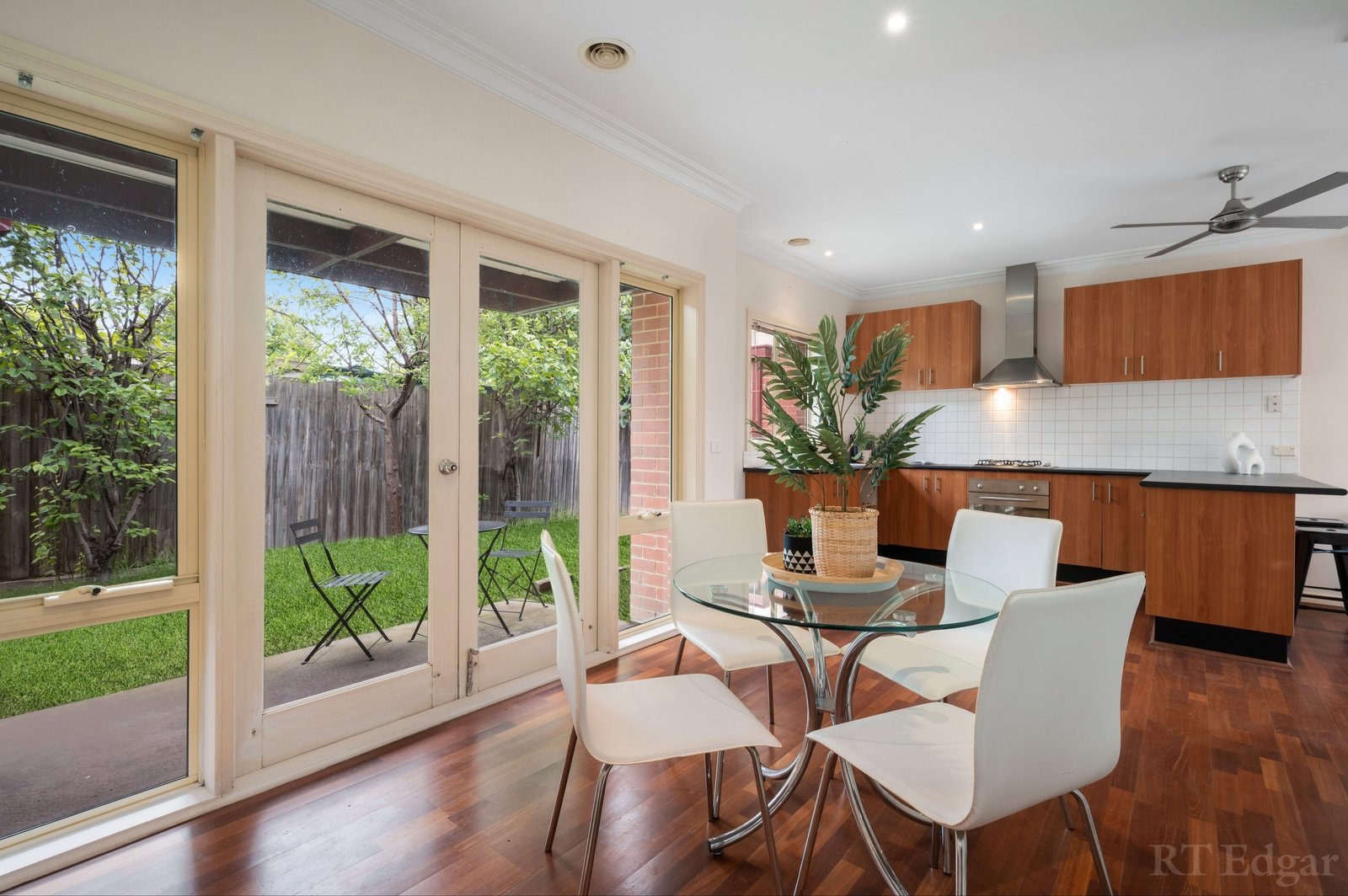Property Gallery Thumbnail 6
