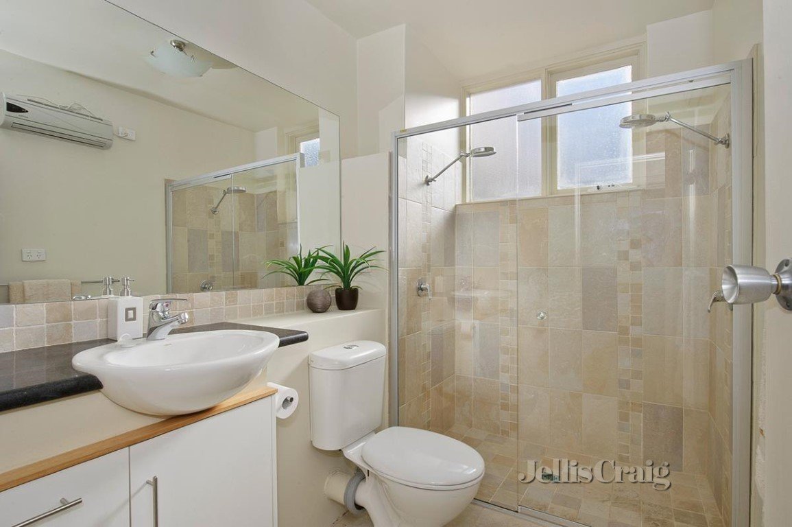 6/844 Malvern Road, Armadale image 5