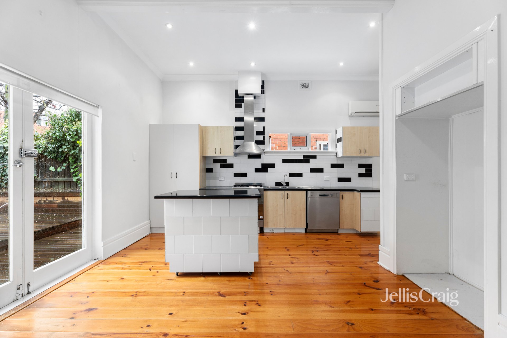 685 High Street, Prahran image 2