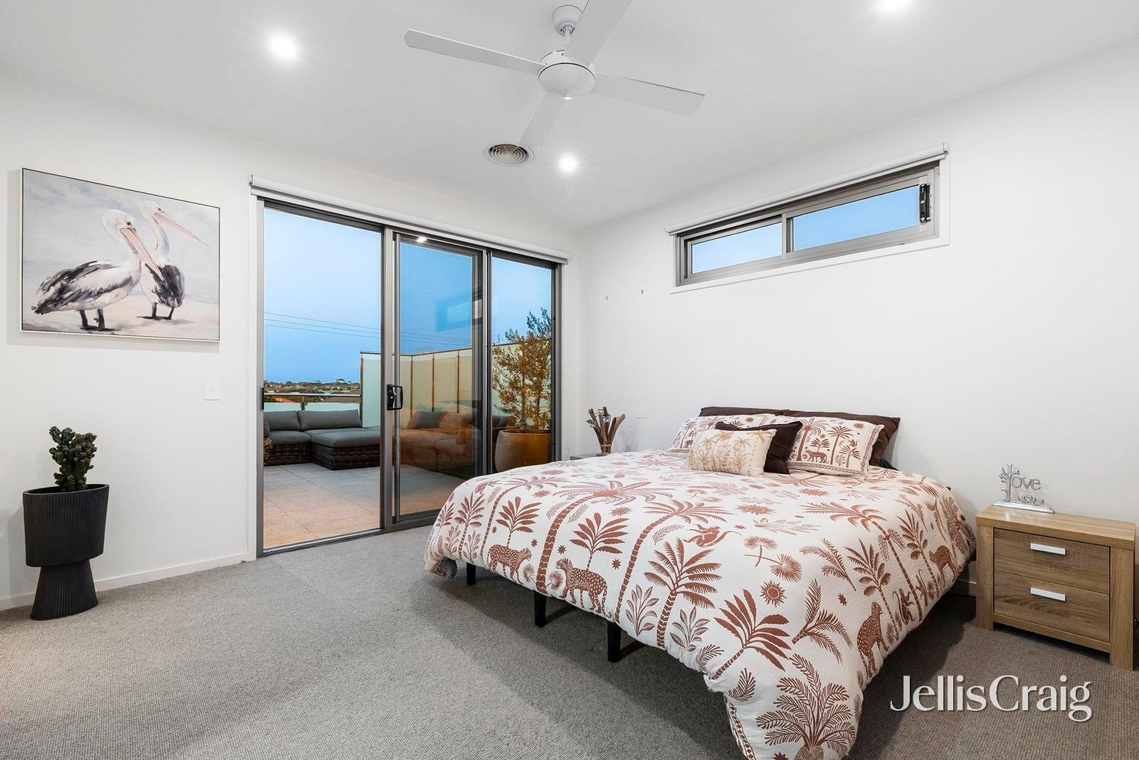 687 Esplanade, Mornington image 12