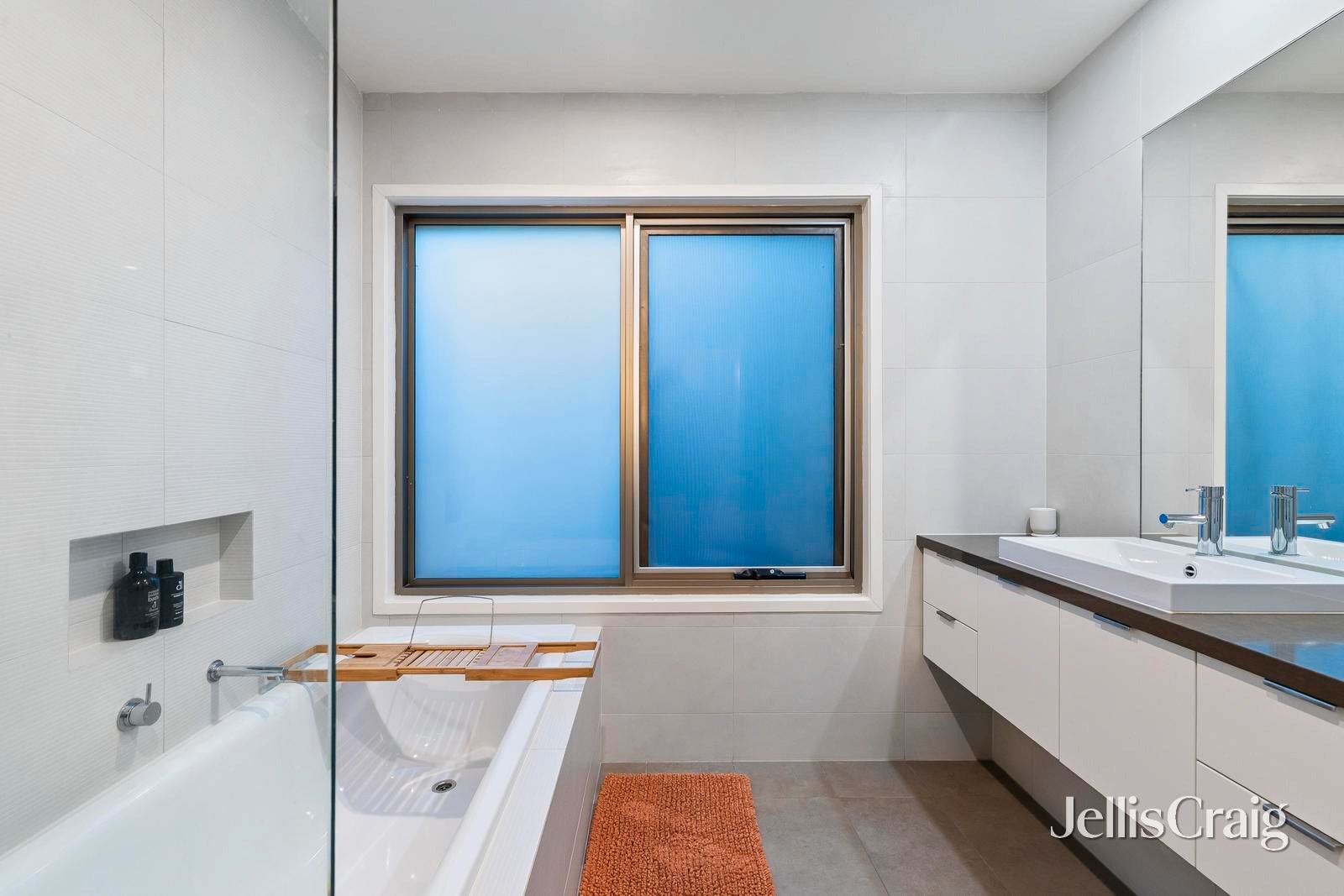 687 Esplanade, Mornington image 18