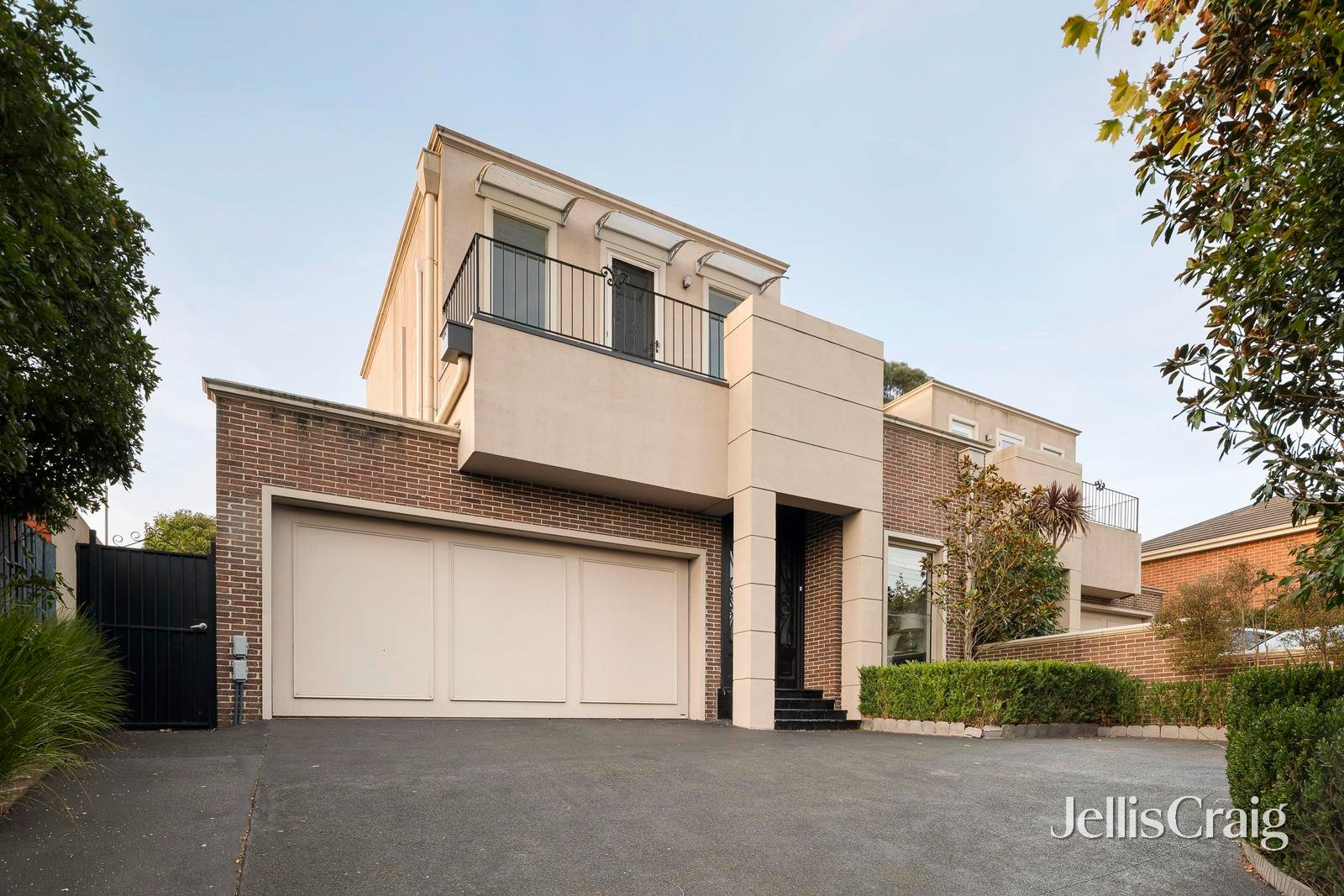 687 Riversdale Road, Camberwell image 1