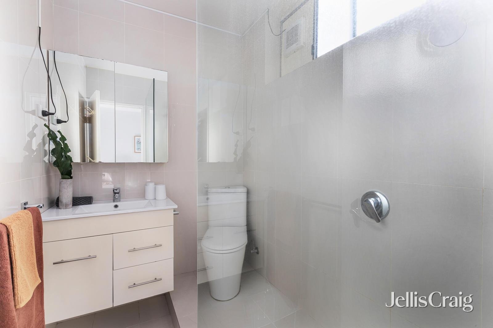 6/87 Ross Street, Port Melbourne image 7
