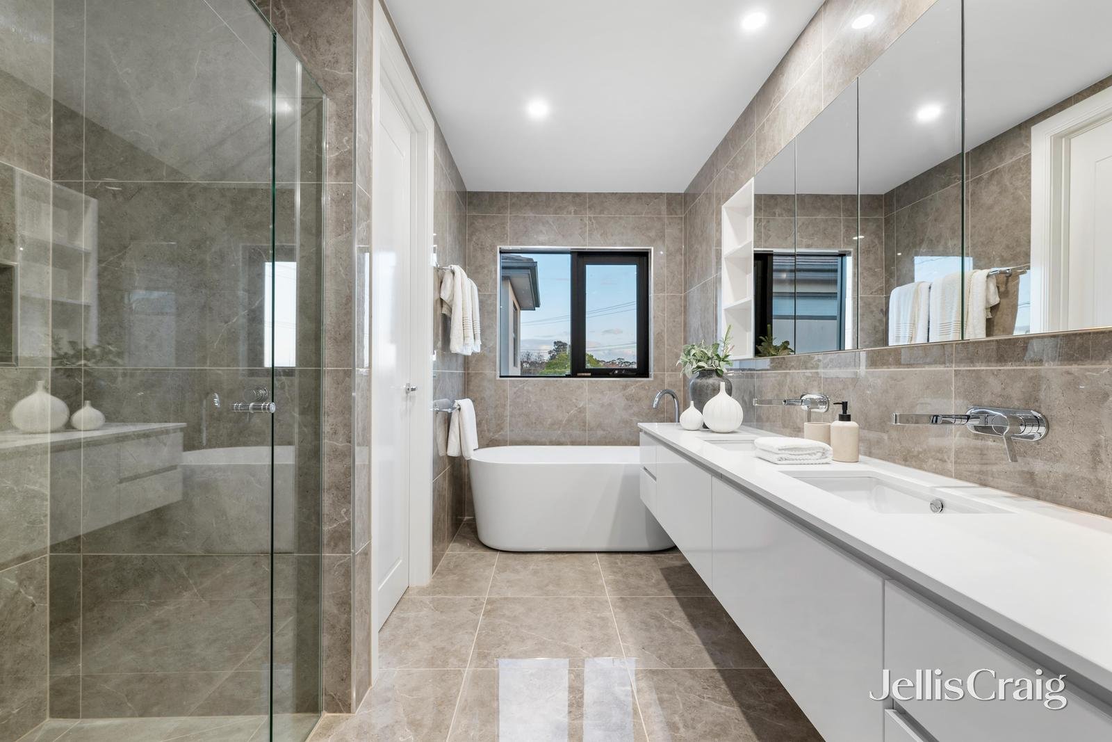 68a Windella Crescent, Glen Waverley image 9