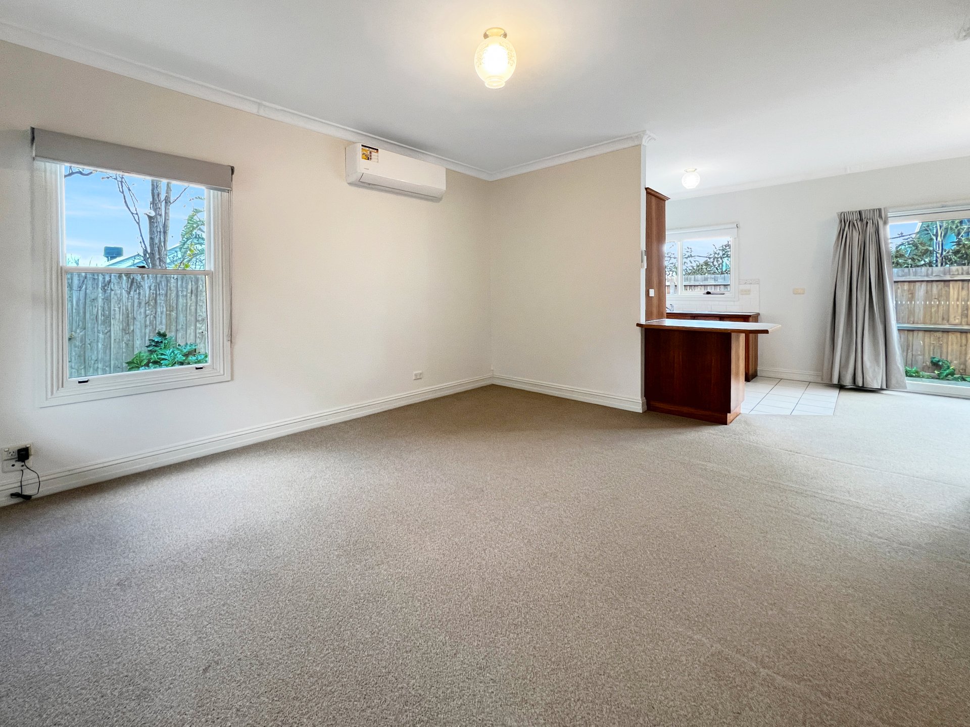 6/9-11 Frank Street, Newtown image 4