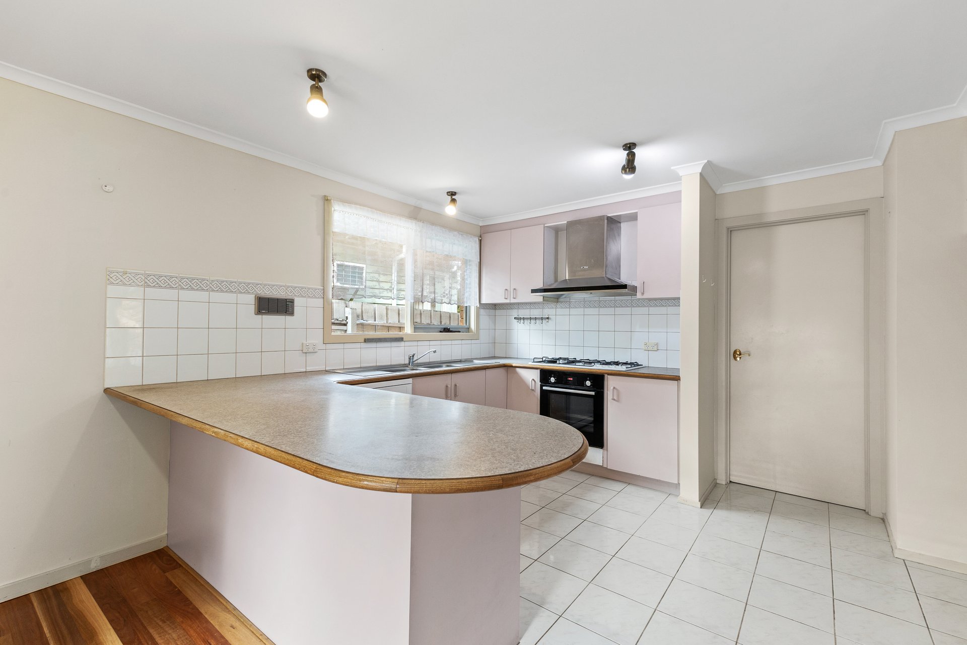 6/9-11 Wills Avenue, Mount Waverley image 4