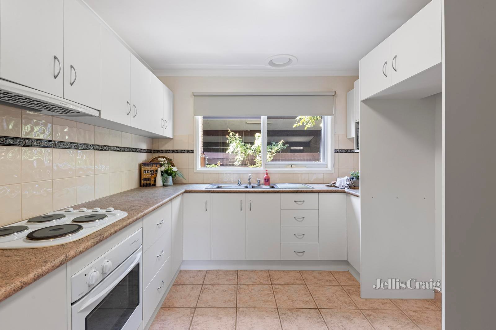 6/9-13 Kennedy Avenue, Ringwood image 3