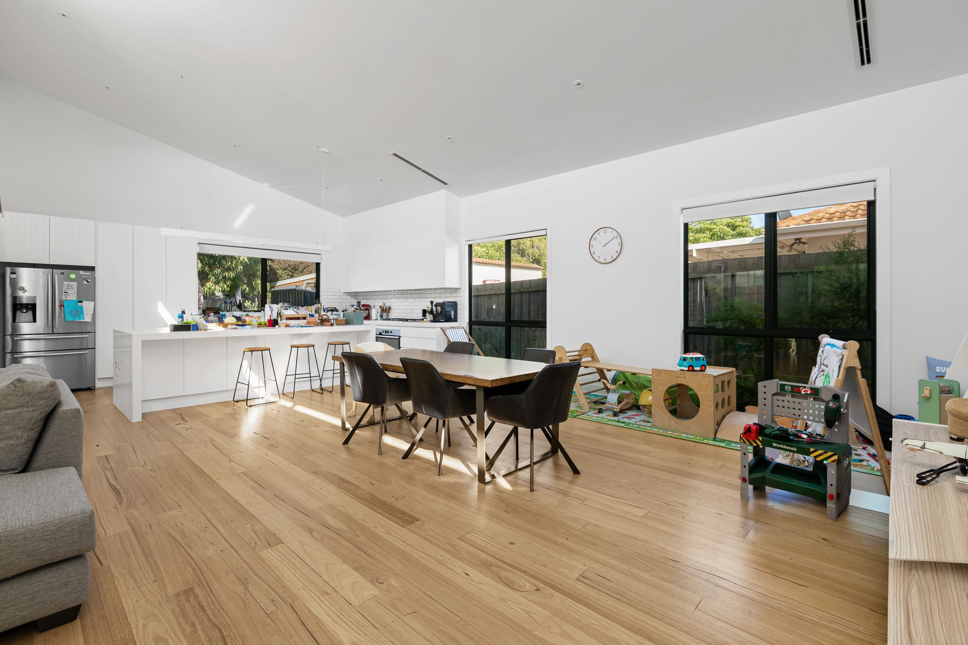 69 A Strachans Road, Mornington image 2