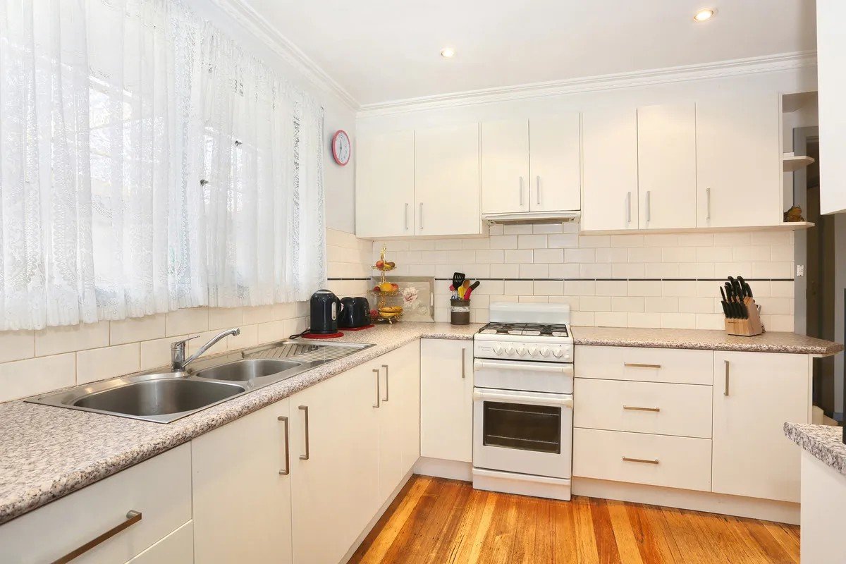 69 Bellara Drive, Mooroolbark image 2